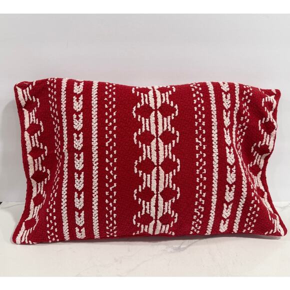 Crate & Barrel Noelle Red Knit Lumbar Pillow Cover 21x14 Hearts Scandi Winter - Picture 7 of 8